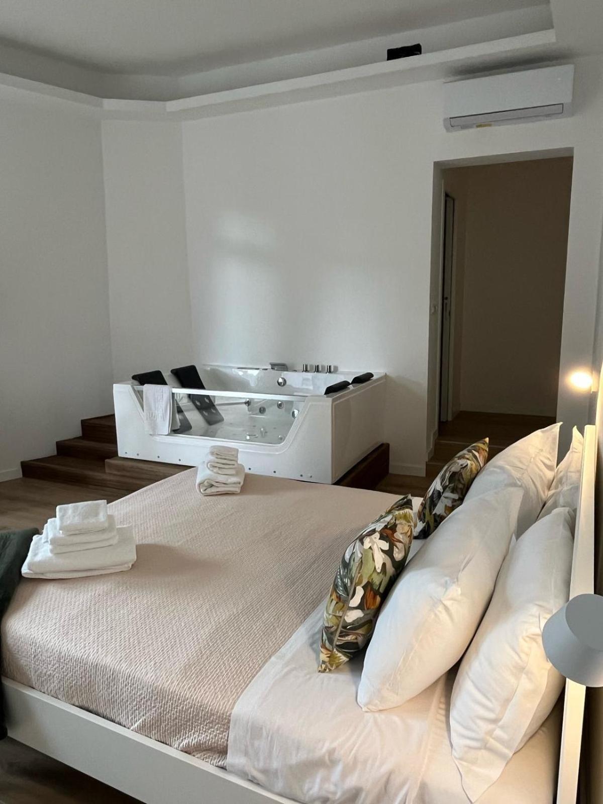 20 Settembre Rooms La Spezia Exteriör bild